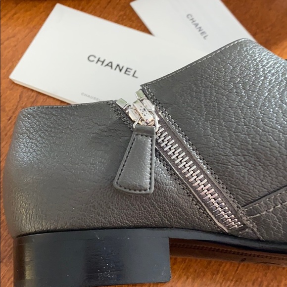 Authentic Chanel boots size 39.5 Brand new w/box - Picture 9 of 10